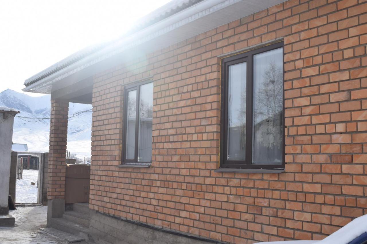 Kyzart Guesthouse Bagysh Eksteriør billede